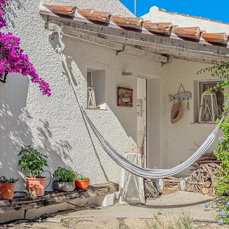 Holiday park Sogno Sperduto In Sardinia San Pantaleo