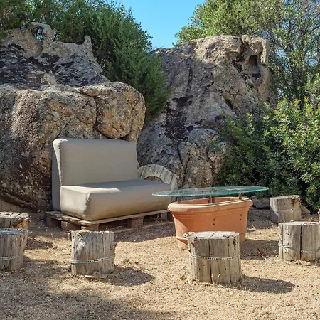Holiday park Sogno Sperduto In Sardinia San Pantaleo
